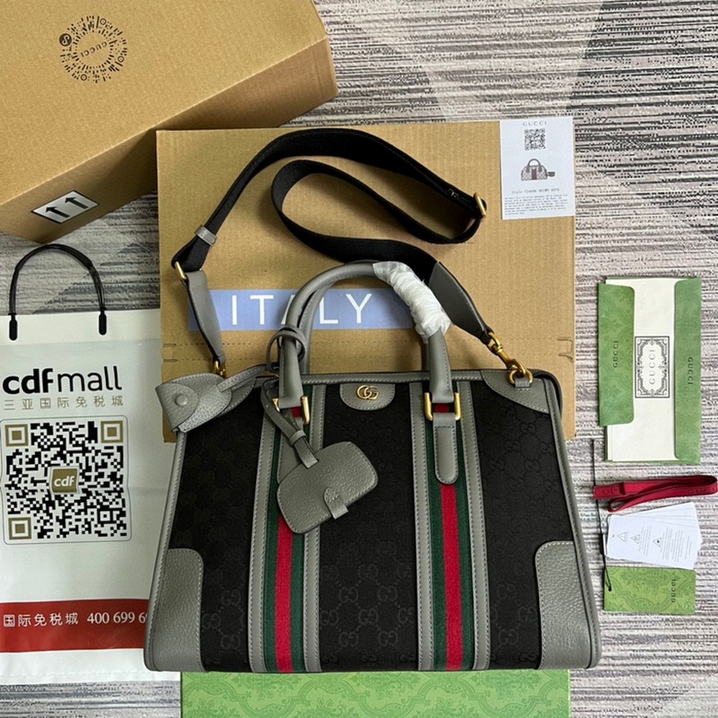 Gucci Handbags 697